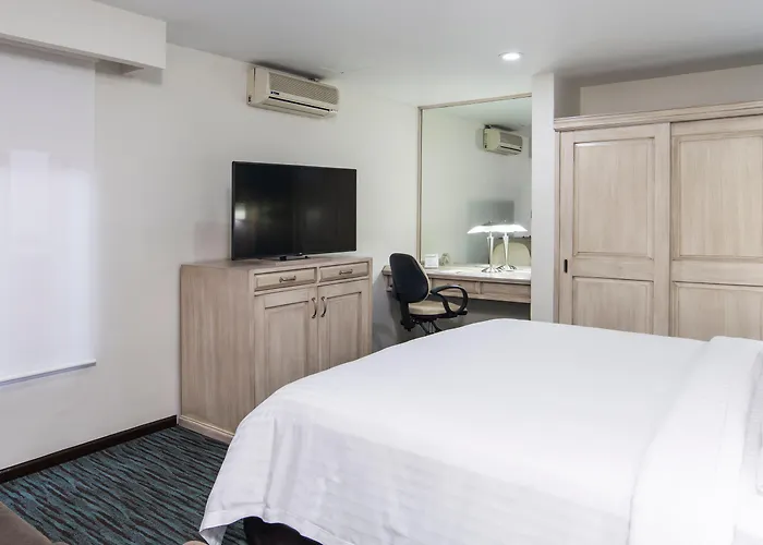 Hotel & Zona Reforma By Ihg Mexico City