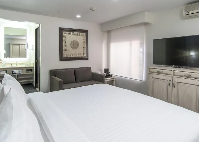 Hotel & Zona Reforma By Ihg 4*