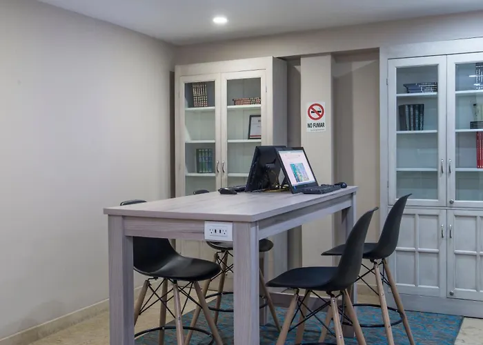 Hotel & Zona Reforma By Ihg